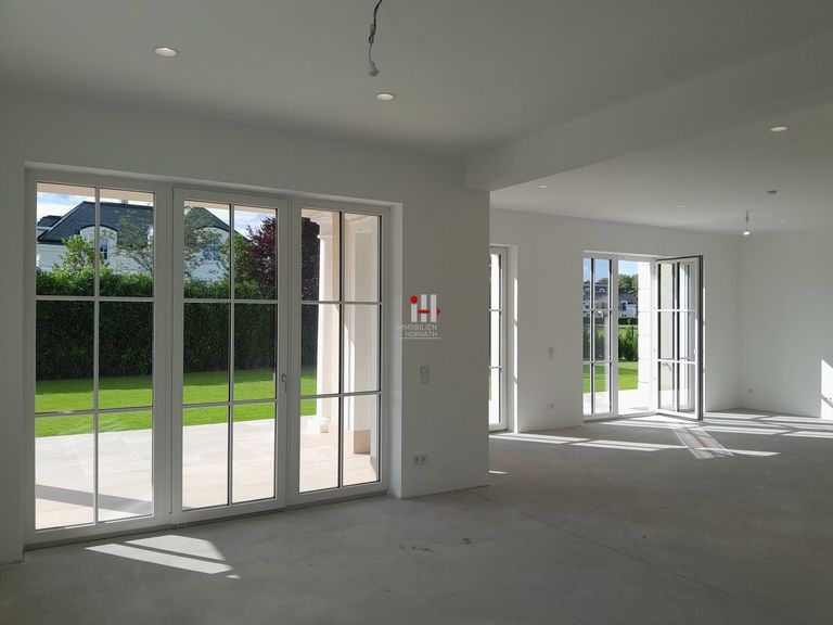 Wohnbereich / Belagsfertig- Originalzustand