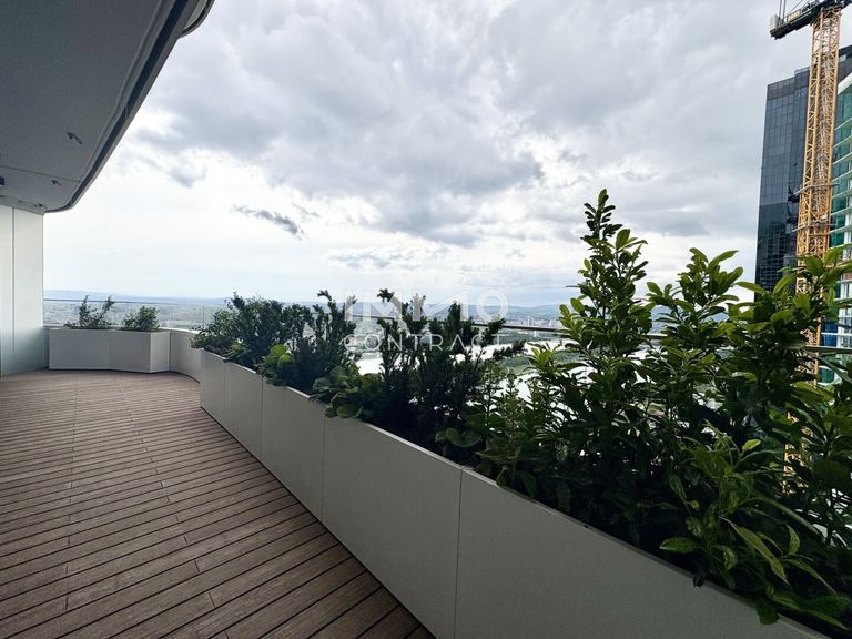 Balkon Richtung Kahlenberg & City