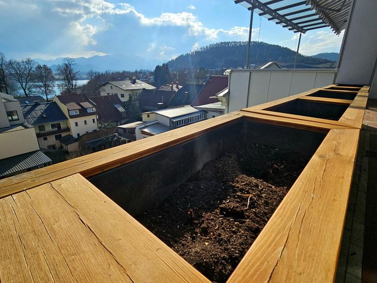 Hochbeete/Blumentröge