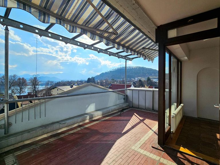 Balkon vor der Küche