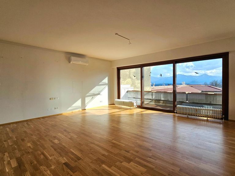 großes Schlafzimmer