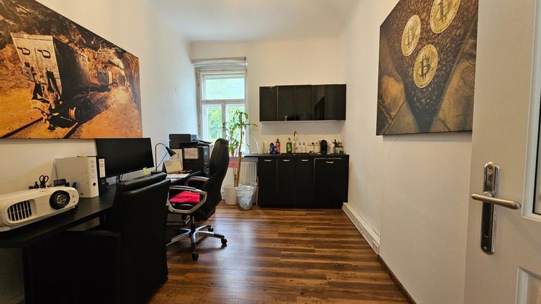 20250804_102241_resized