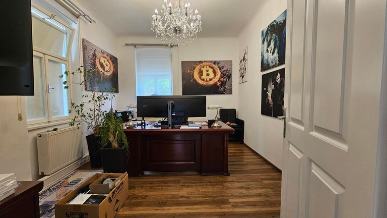 20250804_102221_resized