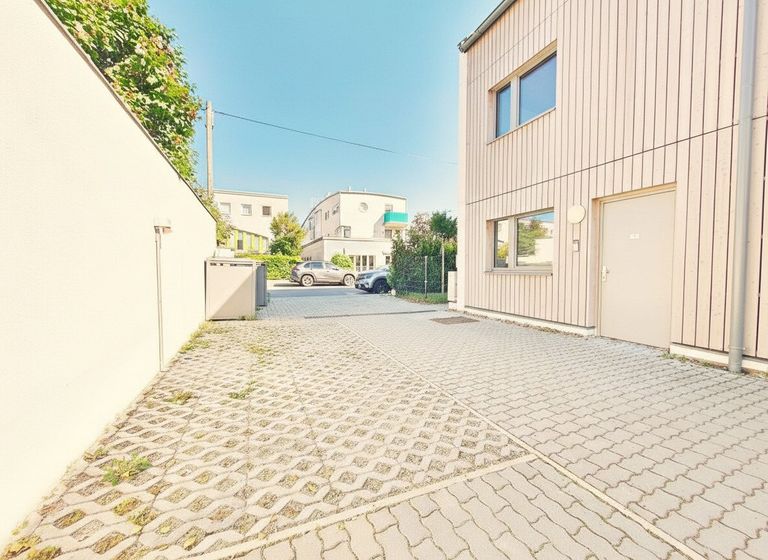 Privat Stellplatz direkt vor dem Haus