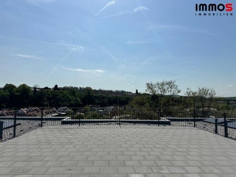 Große allgemeine Dachterrasse