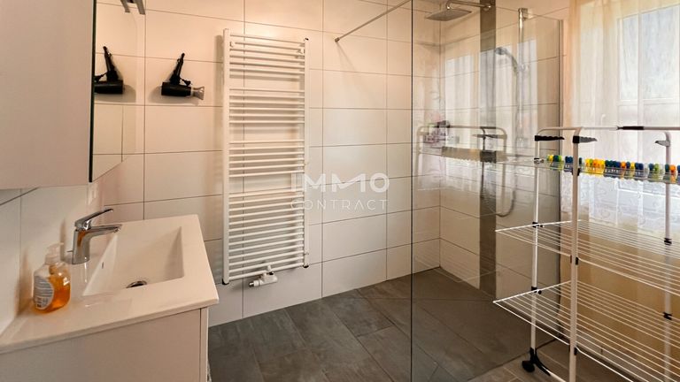 Wohn- und Geschäftshaus Dellach