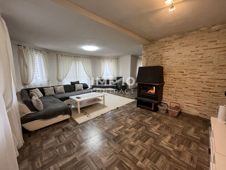 Wohnbereich mit Kamin