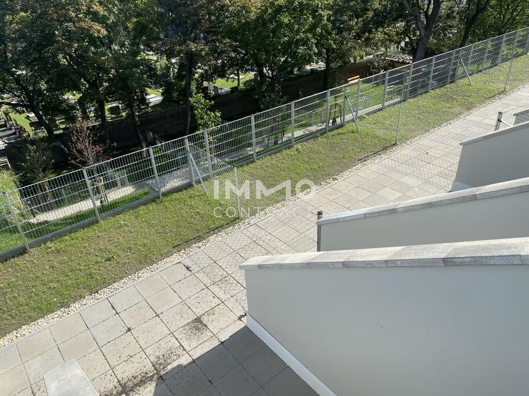 Terrasse und eigener Garten