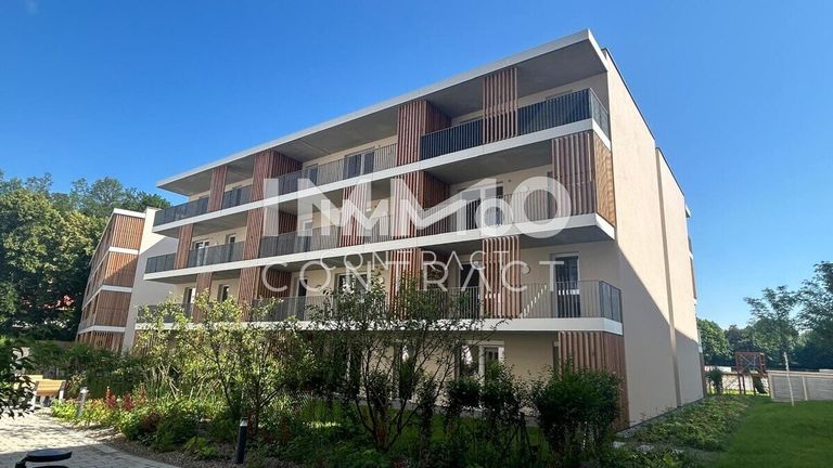 8dd4542f-ddb7-43f1-bdd6-29e7f929b986