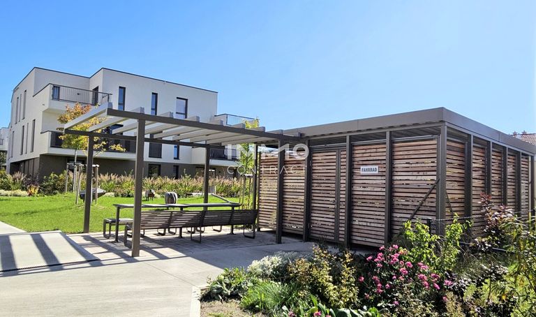 Fahrrad und Sitzplatz