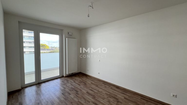 6447CE61-0B0C-4734-BB1E-BCAB6E2037EA_1_201_a