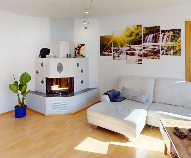 Prutz - Haus - Wohnzimmer