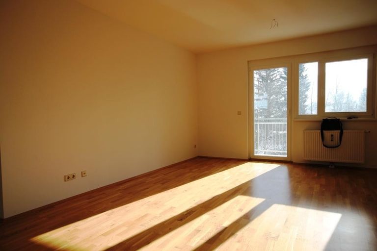 IMS IMMOBILIEN KG 2-3 Zimmer Mietwohnung HALL