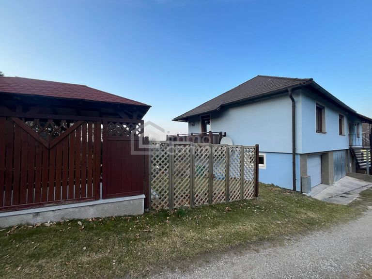 Alleinlage im Bezirk Wiener Neustadt