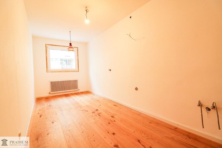 Küche und Essbereich (Ki eingerichtet)