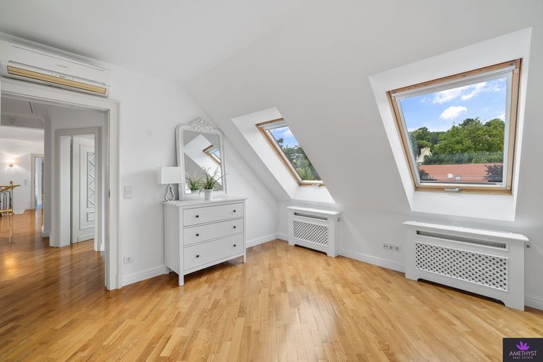 Schlafzimmer im Dachgeschoss