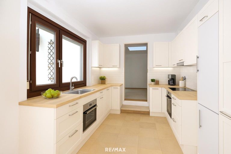 Küche (virtuell eingerichtet)