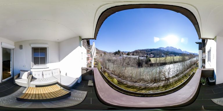 Sonnenloggia mit Ausblick