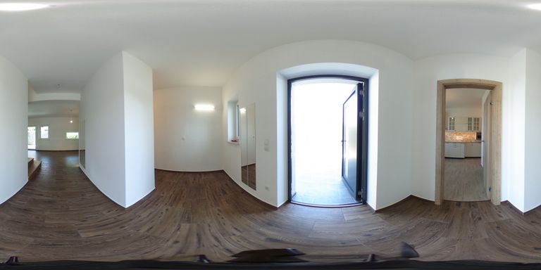 2 EG Haus Eingangsbereich