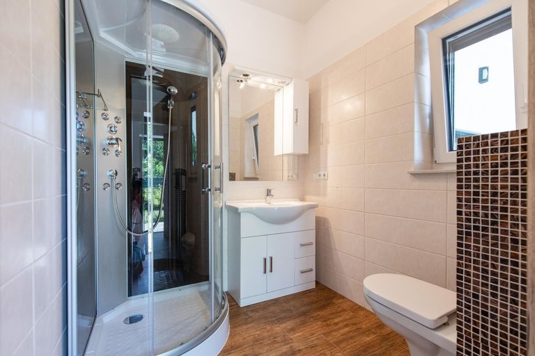 26 EG Wohneinheit Bad