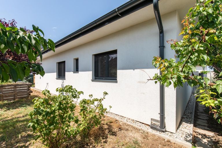 32 Haus Seite Detail