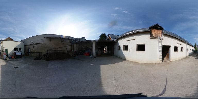 R0011041