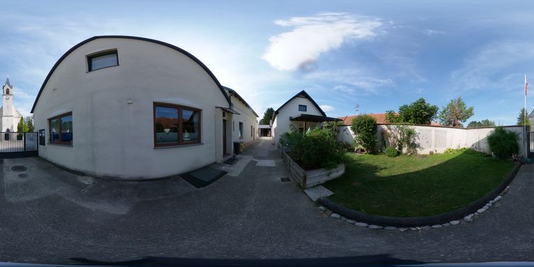 R0011038