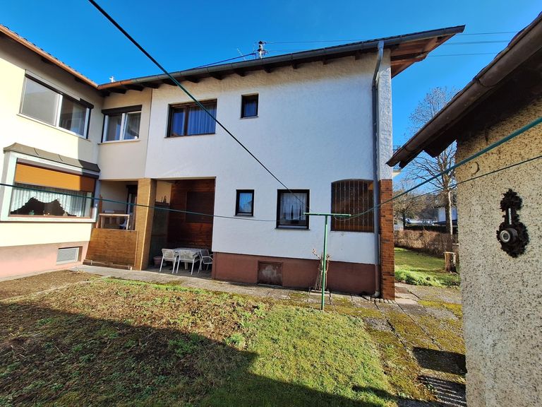 Rückwärtige Aussenansicht