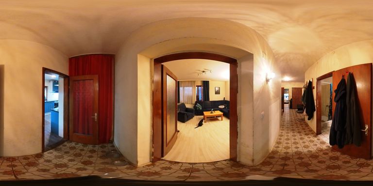 Gang_Wohnzimmer_unten_360