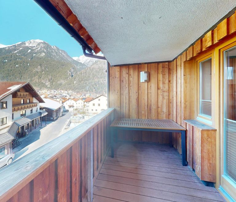 Pfunds - Wohnung - Balkon