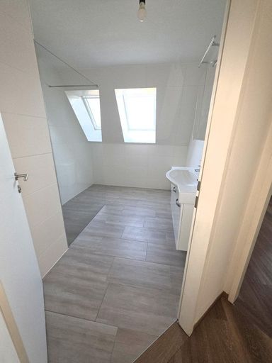 20260304_120925_resized