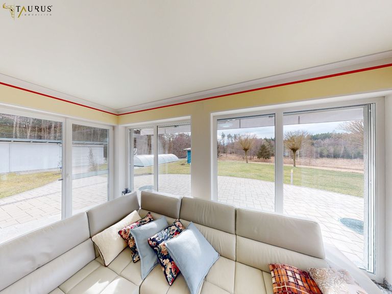 EG Wintergarten - Blick in den Garten