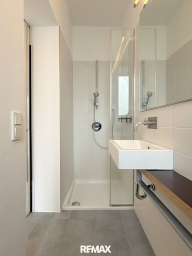 Erdgeschoss - Badezimmer