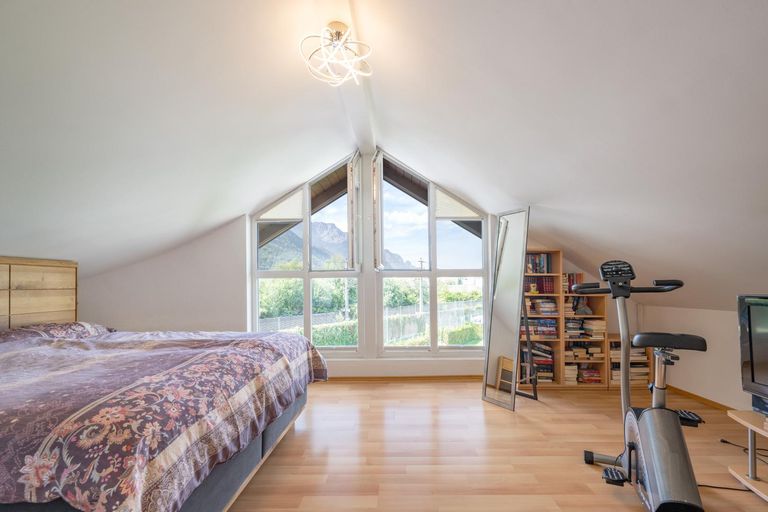 Innenansicht des Schlafzimmers im Dachgeschoss
