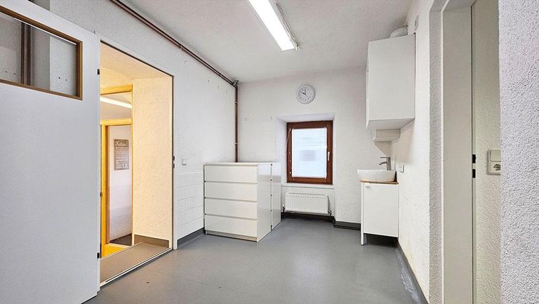 Zimmer-West