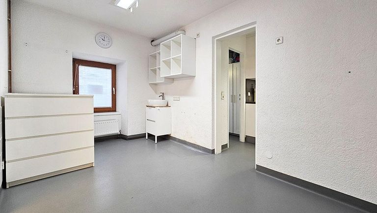 Zimmer-West