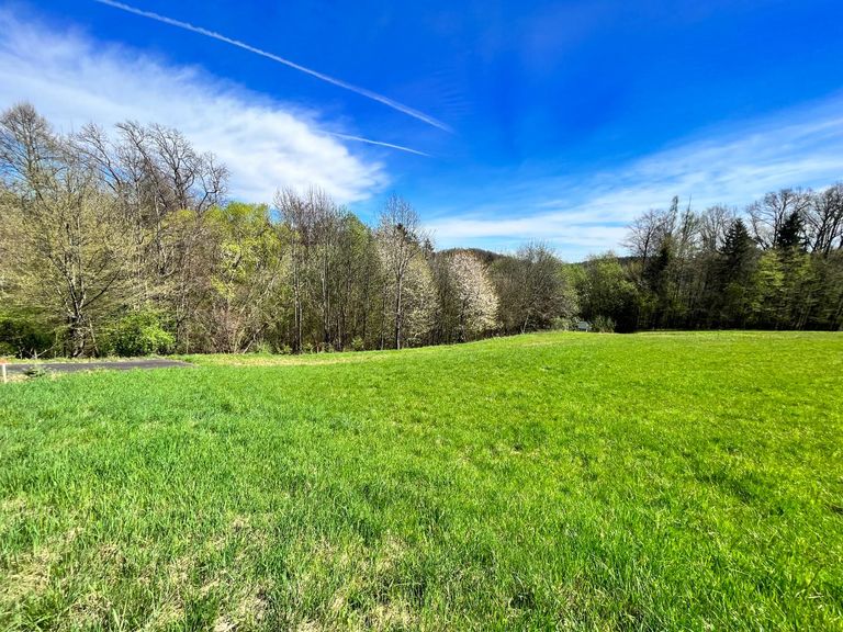 Sonniges Grundstück