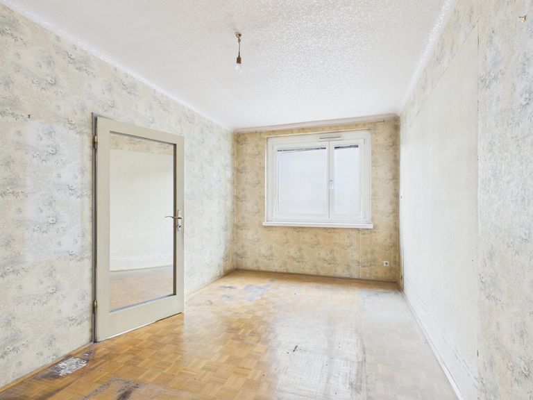 CAM04191G0-PR0081-STILL010