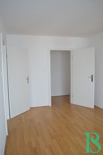 Zimmer/Blick beg. Garderobe