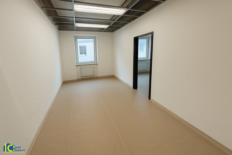 Raum 2 nach Renovierung KI