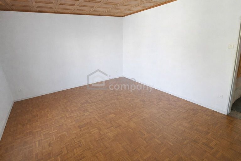 Zimmer 1_KI bearbeitet