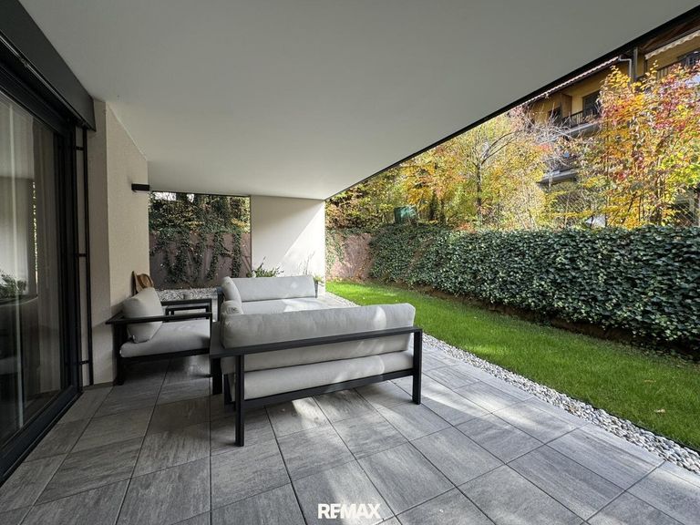 Terrasse samt Garten