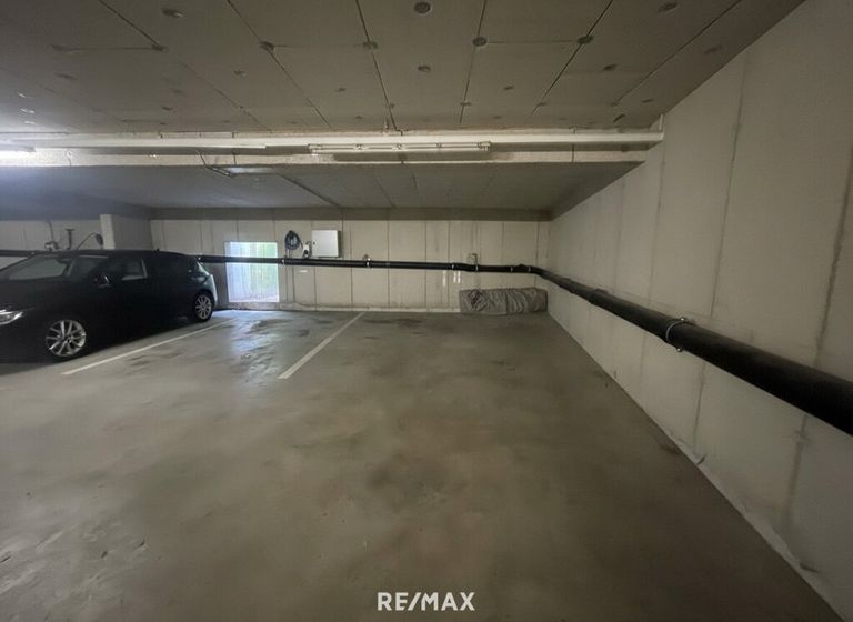Tiefgaragen-Parkplatz