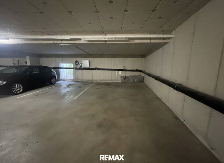 Tiefgaragen-Parkplatz
