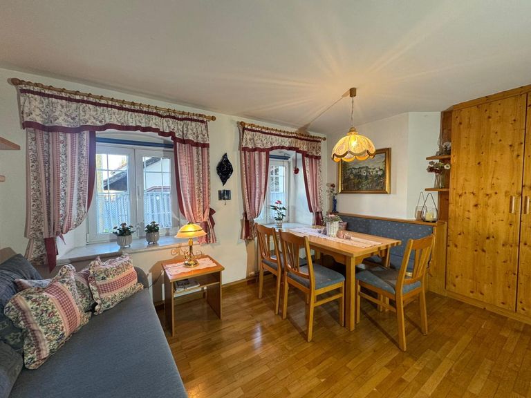 Wohn-/Esszimmer im Erdgeschoß