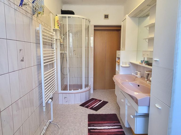 Badezimmer EG