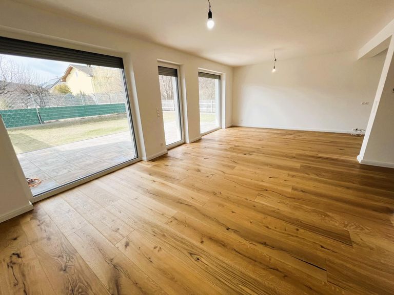 Erdgeschoss - Wohn- und Esszimmer