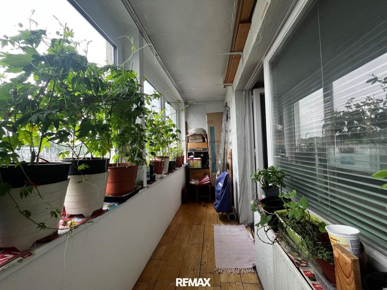 Loggia-