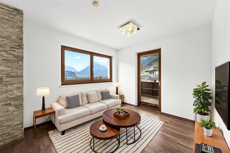 Wohnzimmer Einrichtungsbeispiel / VR gestaged