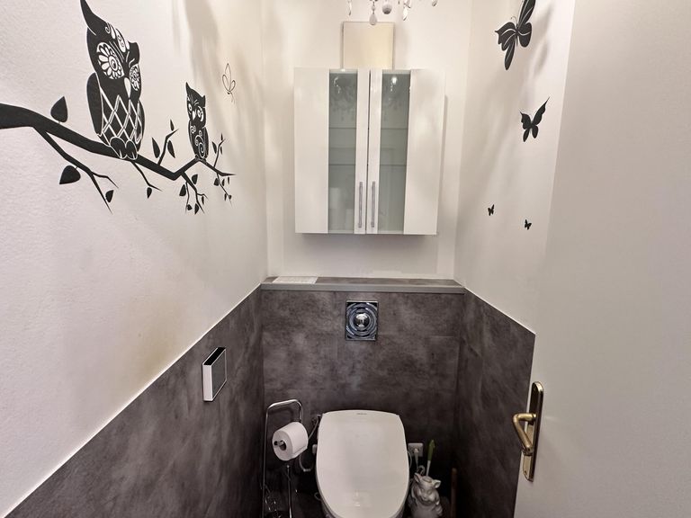 12 WC